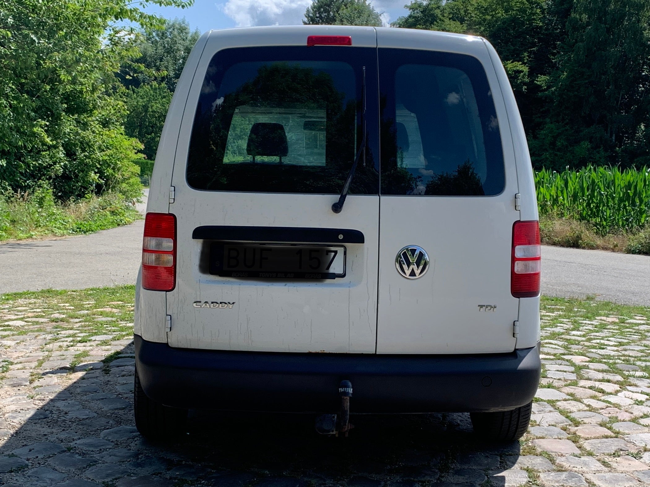 A VENDRE / FOR SALE Volswagen caddy 1.6 tdi 75 clim/attelage